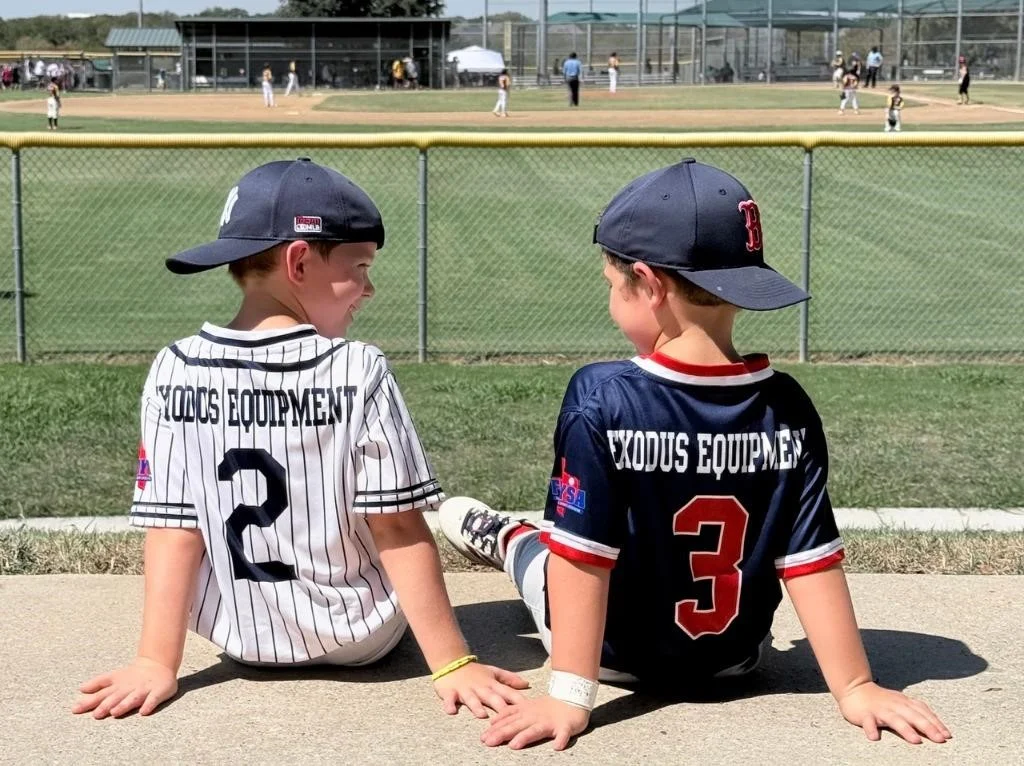 kids watching baseball